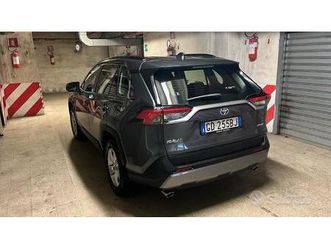 toyota rav4 2.5 full hybrid business 2wd