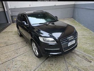 audi q7 3.0 tdi s line- 7 posti