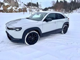 head up, keyless start, el-sete, ryggekamera, lav km