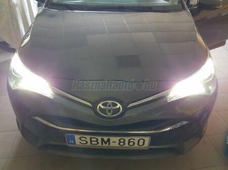 toyota avensis touring sports 2.0 d-4d executive