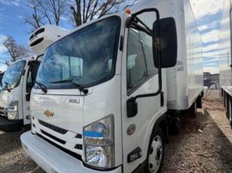 isuzu npr 2020 box truck 16’