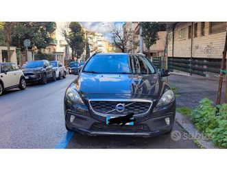 volvo v40 cross country d2 - tagliandata volvo