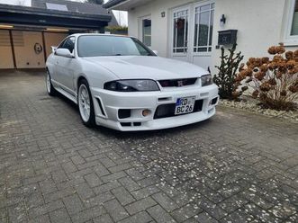 nissan skyline r33 gtr