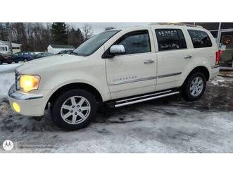 2008 chrysler aspen limited.. 4wd.. 101k miles.. 3rd row seat..