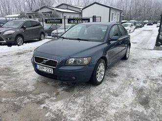 volvo s40 1.6 kinetic