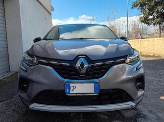 renault captur full hybrid in perfette condizioni