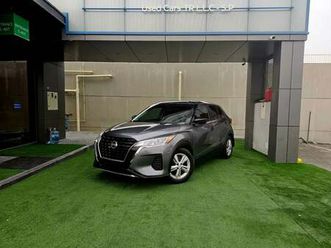 nissan kicks sv / 1.6 v4/ low mileage / mint condition