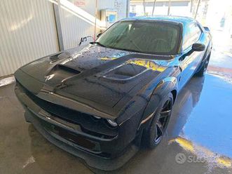 challenger srt hellcat 740cv supercar permute