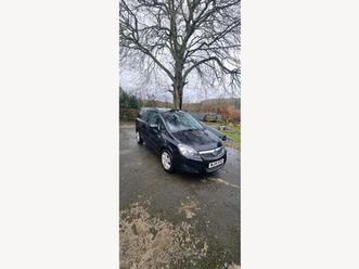 1.8 16v exclusiv euro 5 5dr