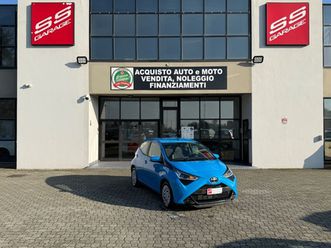 aygo 2ª serie aygo connect 1.0 vvt-i 72 cv 5 porte x-cool mmt