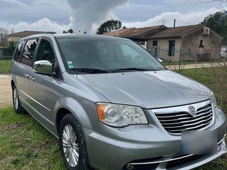 lancia voyager 2.8 multijet s by stade français paris