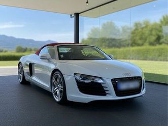 audi r8 spyder v8 boîte mécanique ( très rare )