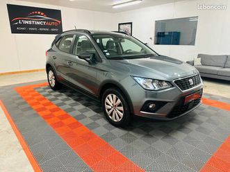 seat arona 1.0 ecotsi 95ch style + apple carplay / android auto + feux automatique