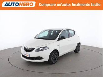 ypsilon 3ª serie ypsilon 1.0 firefly 5 porte s&s hybrid gold