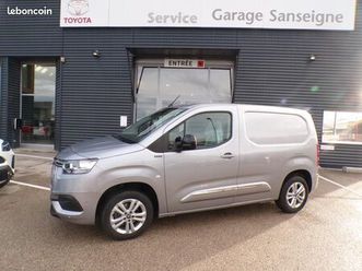 toyota proace city 1.5 d-4d 100 medium style