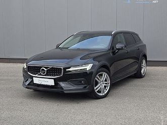 volvo v60 cross country b5 awd aut cross country pro - odličen