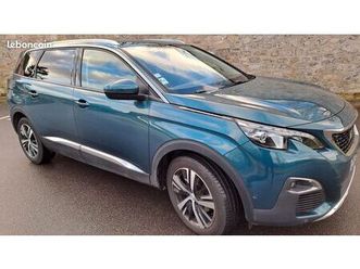 peugeot 5008 7 places avec attelage porte velo