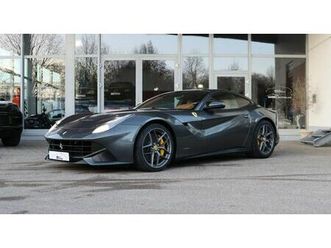ferrari f12 berlinetta lift