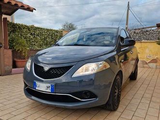 lancia y 1.2 benzina neopatentati euro 6b