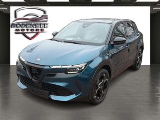 alfa romeo junior ibrida 1.2 vgt 48v-hybrid 100 kw speciale