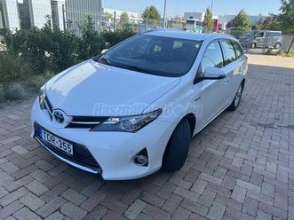 toyota auris touring sports 1.8 hsd active (automata)