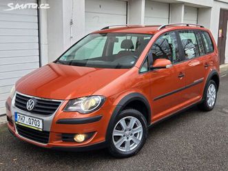 volkswagen touran cross 1.4i 7.míst nová stk, tz