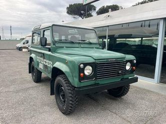 land rover defender 90 benzina 6 posti