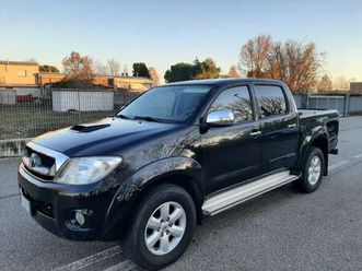 3.0 d-4d double cab sr auto