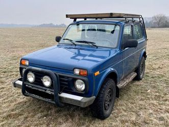 lada niva m2121 4x4 geländewagen/offroad