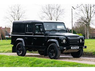 2013 land rover defender 110 xs
