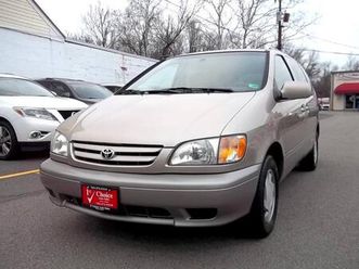 used 2003 toyota sienna le