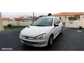 vends voiture 206 hdi affaires