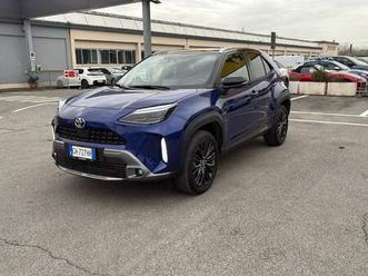 yaris cross 1.5 hybrid 5p. e-cvt awd-i lounge