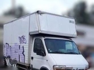 vends renault master b90 caisse déménageur 26m3