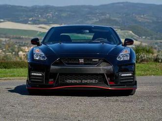 gt-r 3.8 v6 nismo 600cv auto
