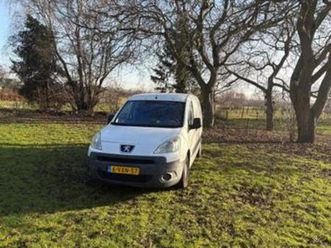 peugeot partner - apk t/m nov 2026 - nieuwe vering en remmen — bestelauto's — marktplaats
