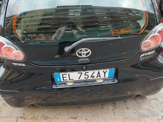 toyota aygo 1.0 benzina