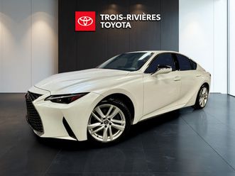 lexus is 350 2023 is 300 awd