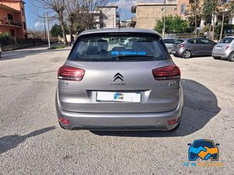 1.6 bluehdi feel s&s 120cv