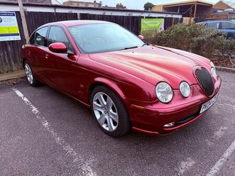 2.5 v6 sport plus 4dr