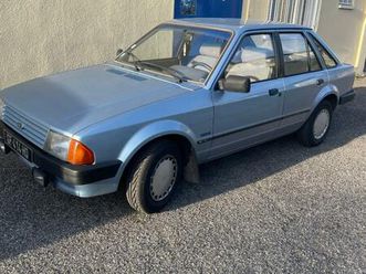 ford escort 1,3i laser - 1984