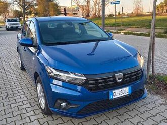 dacia sandero benzina cambio automatico.