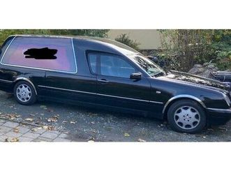 mercedes-benz bestattungswagen / leichenwagen