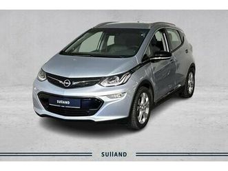 premium / cruise control/ bose/ skinn/ ++