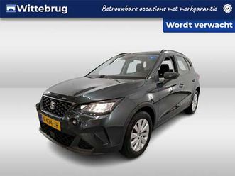 seat arona - 1.0 tsi 95pk style navigatie by app / lm 16 inch / parkeersensoren a. / climatronic airco