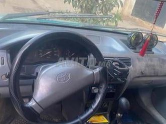 toyota starlet essence manuelle 1999 à salé