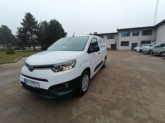toyota proace city city 1.5 d-4d long 2,4t active