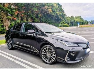 toyota corolla sedan 1.8l 140ch hybride [garantie]