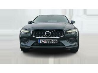 rabljeni volvo v60 cross country 2020.g d4 awd