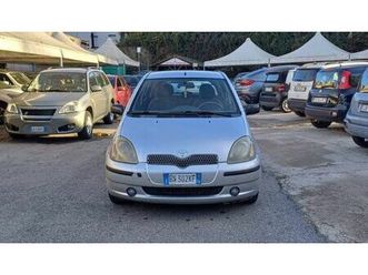 toyota yaris 1.3i 16v cat 5 porte luna